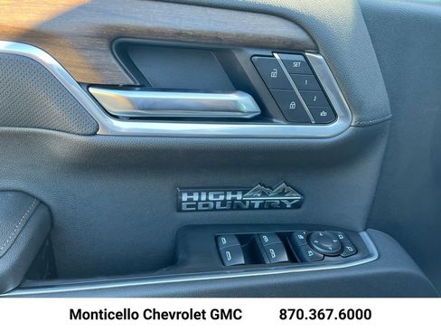 New 2026 Chevrolet Silverado 1500 High Country AWD/4WD image 11