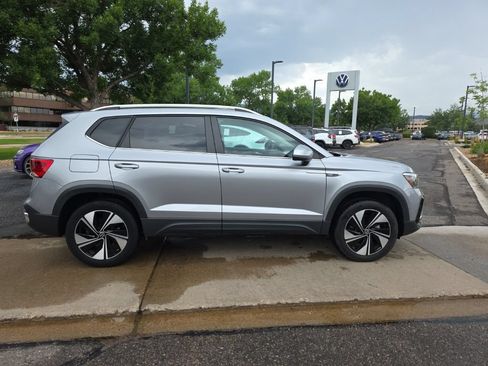 Certified 2023 Volkswagen Taos SE AWD/4WD image 7