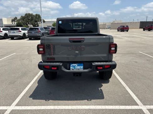 Used 2022 Jeep Gladiator Rubicon w/ LED Lighting Group AWD/4WD image 4