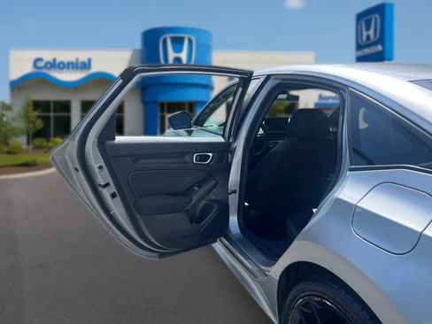 Used 2023 Honda Civic Sport image 29
