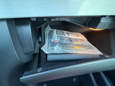 Used 2018 Mercedes-Benz C 300 Sedan image 25