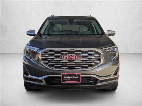 Used 2019 GMC Terrain Denali w/ Advanced Safety Package image 2