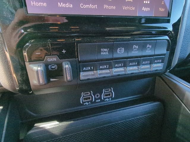 New 2026 RAM 3500 Big Horn AWD/4WD image 21