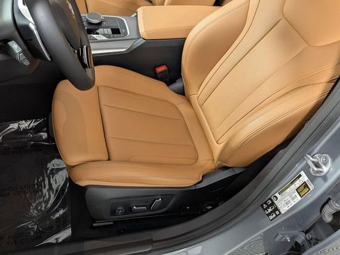 Used 2025 BMW 330i xDrive Sedan w/ M Sport Package image 17