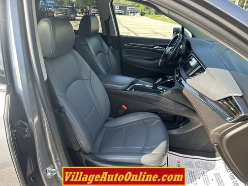 Used 2019 Buick Enclave Essence AWD/4WD image 40