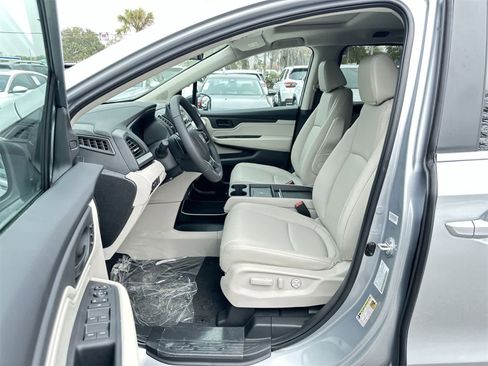 New 2026 Honda Odyssey EX-L image 2