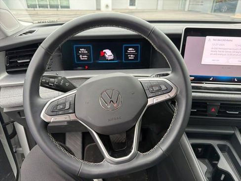 Used 2025 Volkswagen Tiguan S AWD/4WD image 4