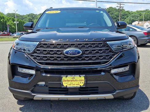 Used 2022 Ford Explorer XLT w/ Equipment Group 202A AWD/4WD image 2