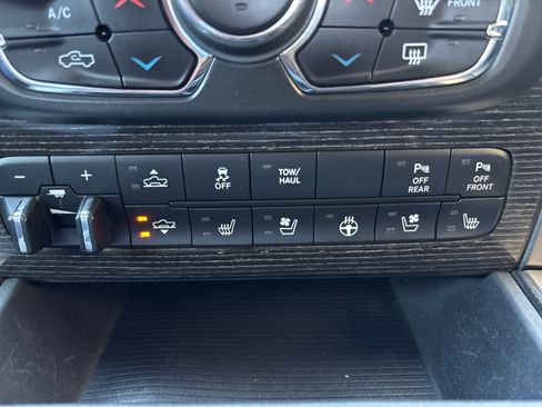 Used 2017 RAM 1500 Limited image 22