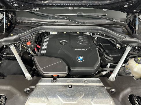 Used 2024 BMW X3 xDrive30i w/ Premium Package AWD/4WD image 4