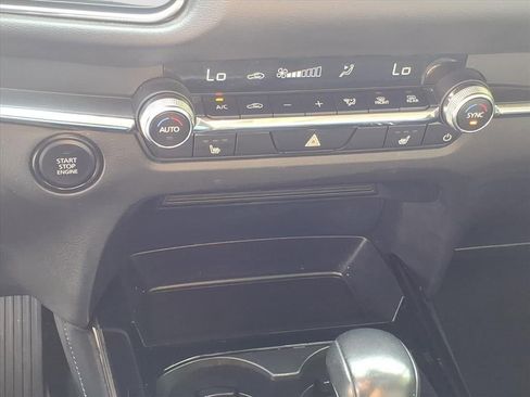 Used 2024 MAZDA CX-30 AWD 2.5 S w/ Preferred Package image 18