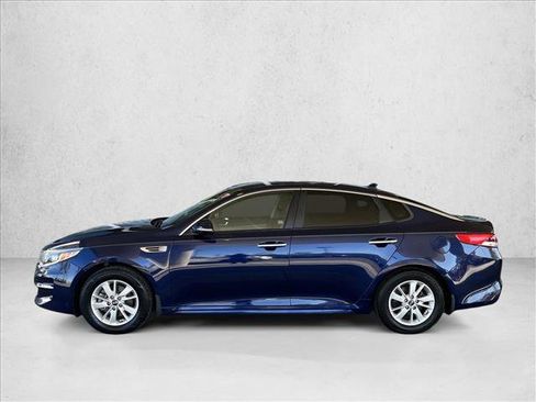 Used 2017 Kia Optima LX w/ Convenience Plus Package image 2