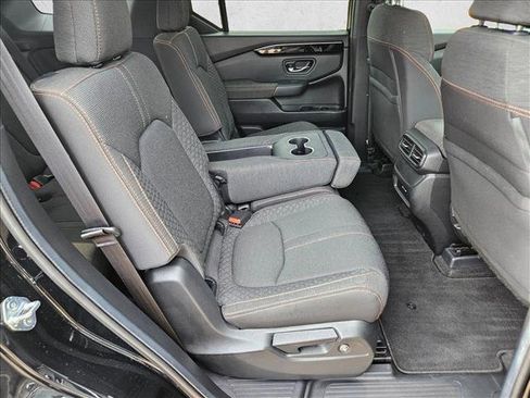 Used 2024 Honda Pilot Sport image 19