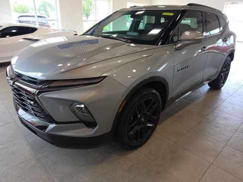 Used 2024 Chevrolet Blazer RS w/ Enhanced Convenience Package FWD image 1