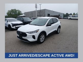 Used 2023 Ford Escape Active AWD/4WD video 1