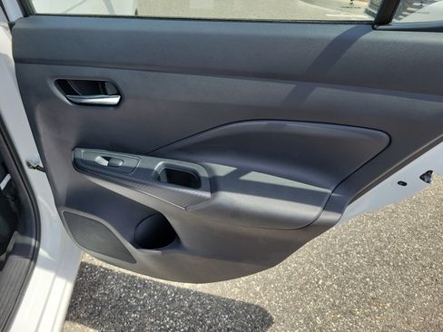 New 2025 Nissan Versa SV w/ Trunk Package FWD image 29