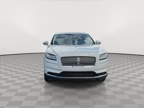 Used 2021 Lincoln Nautilus FWD image 3