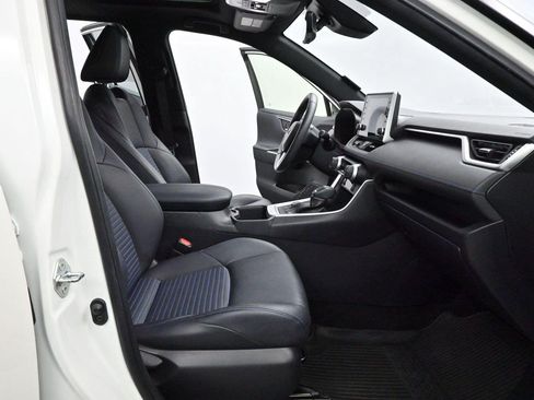 Used 2022 Toyota RAV4 XSE AWD/4WD image 34