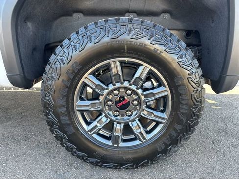 New 2026 GMC Sierra 1500 AT4X image 4