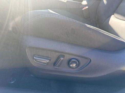 New 2025 Toyota RAV4 Limited image 39