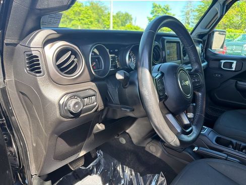 Used 2019 Jeep Wrangler Unlimited Sport S AWD/4WD image 20