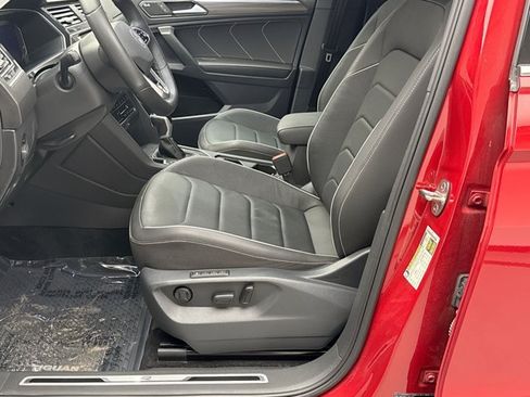 Used 2024 Volkswagen Tiguan SEL R-Line AWD/4WD image 11