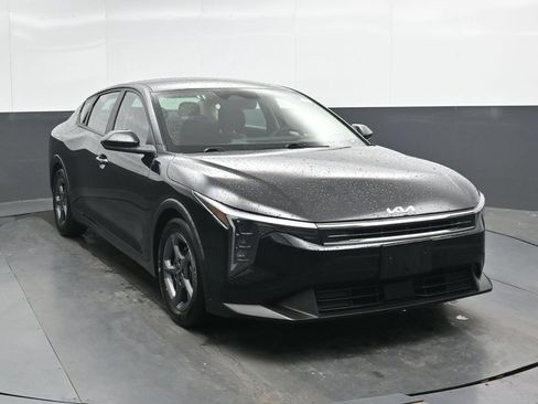 Used 2025 Kia K4 FWD image 4