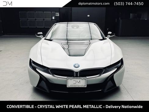 Used 2019 BMW i8 Roadster AWD/4WD image 12
