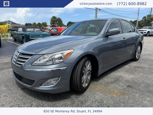 Used 2014 Hyundai Genesis 3.8 w/ Technology Package 03 RWD image 17