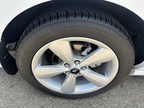 Used 2014 Ford Mustang GT Premium RWD image 27