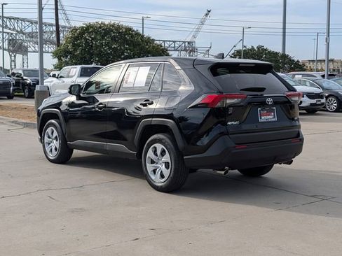 Used 2025 Toyota RAV4 LE FWD image 9