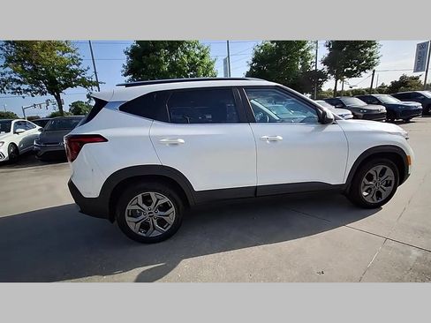 Used 2024 Kia Seltos S FWD image 37