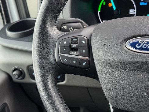 Used 2022 Ford E-Transit 148 High Roof w/ Load Area Protection Package image 29