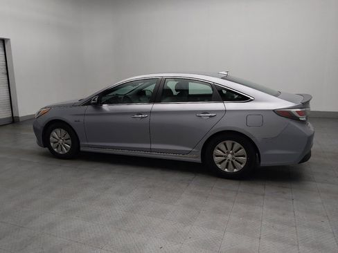 Used 2016 Hyundai Sonata SE image 3