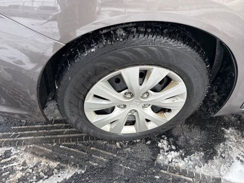 Used 2012 Honda Civic LX image 3