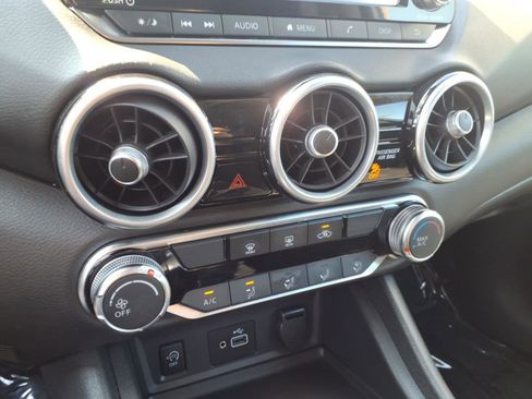 Certified 2025 Nissan Sentra S image 21