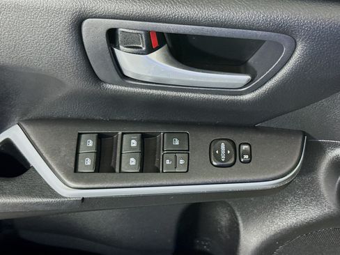 Used 2017 Toyota Camry SE FWD image 23