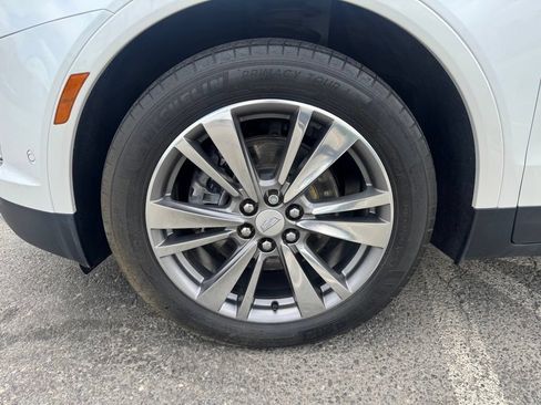 Used 2021 Cadillac XT5 Premium Luxury w/ Platinum Package AWD/4WD image 3