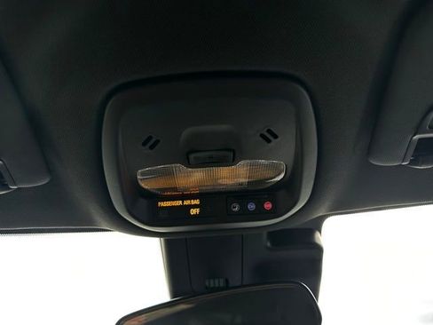 Used 2024 Chevrolet Trax RS w/ Driver Confidence Package image 29