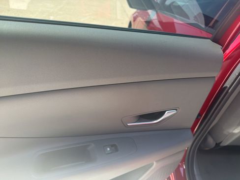 Used 2024 Hyundai Elantra SEL FWD image 11