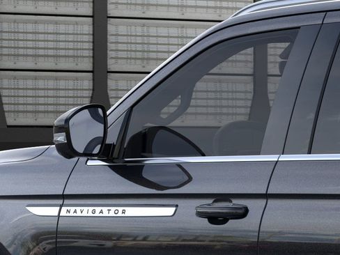 New 2025 Lincoln Navigator L Reserve image 20