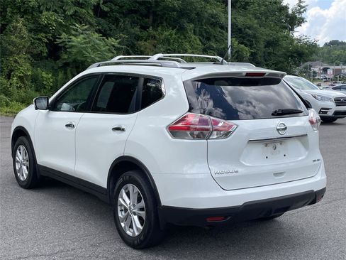 Used 2016 Nissan Rogue SV w/ SV Premium Package AWD/4WD image 3