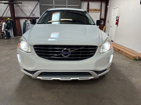 Used 2017 Volvo XC60 T5 Dynamic w/ Preferred Option Package image 7