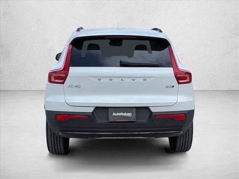 New 2026 Volvo XC40 B5 Plus w/ Protection Package Premier AWD/4WD image 7