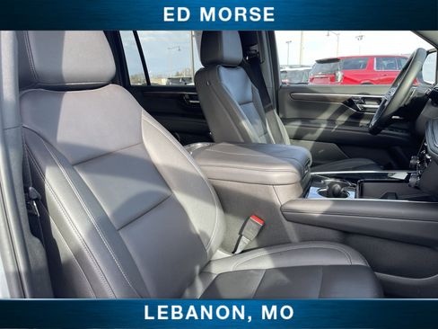 Certified 2025 Chevrolet Suburban Z71 image 26