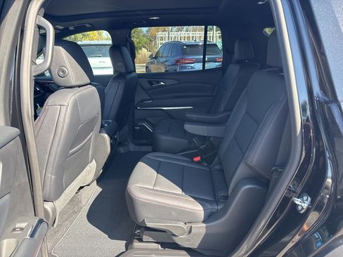 New 2026 Chevrolet Traverse Z71 image 7