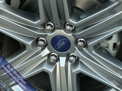 Used 2019 Ford F150 Lariat image 13