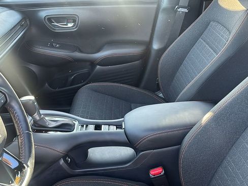 Certified 2023 Honda HR-V Sport image 24
