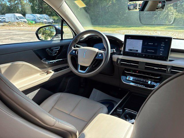 Certified 2023 Lincoln Corsair FWD w/ Equipment Group 101A image 25