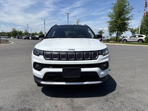 Used 2022 Jeep Compass Limited image 3